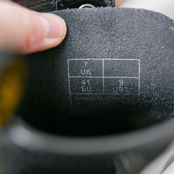 Dr Martens AirWair 11821 Boots Womens 9 Mens 8 Black Patent Leather Docs Combat - Picture 5 of 9